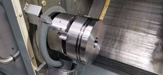 Plano de diseño 3D de CNC Plus
