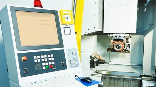 Imagen de mantenimiento industrial CNC Plus 13