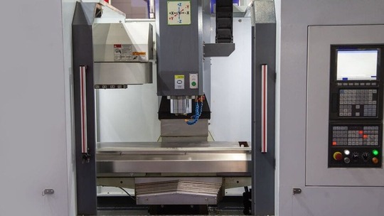 Imagen de mantenimiento industrial CNC Plus 16