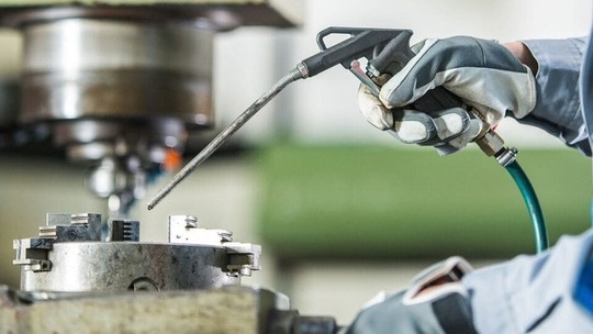 Imagen de mantenimiento industrial CNC Plus 17